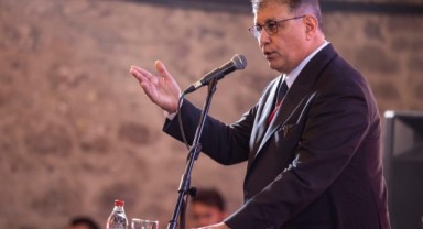 Başkan Tugay: Belediyelerimiz başarılı olmak zorunda