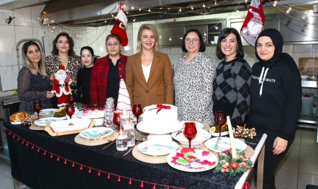 Çiğli'de Kadınlar İçin Yeni Meslek Fırsatları: Pastacılık Kursu Sertifikaları Verildi
