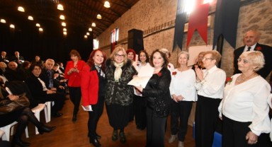 İzmir’de İleri Yaşta Dijital Eşitlik Sempozyumu yapıldı