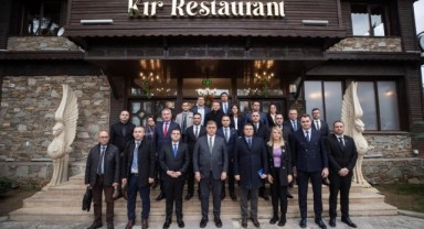 “İzmir’in ana arterlerini yenileyeceğiz”