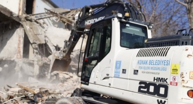 Konak’ın kent dokusu değişiyor: 9 ayda 92 metruk bina yıkıldı