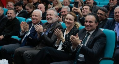 Konak’ta vefa gecesi: Spora emek verenler ödüllendirildi