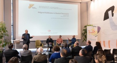 “Nasıl bir İzmir” serisi, “Bölgesel Kalkınma ve Kentsel İnovasyon” paneli ile devam etti