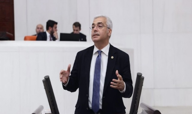 Partisinden istifa etmişti... Uzun CHP yolunda!