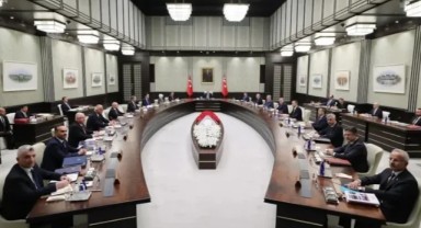 AKP yönetimi ve kabinede köklü değişime gidiliyor