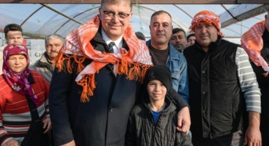 Başkan Cemil Tugay: “Baskılar vız gelir tırıs gider”
