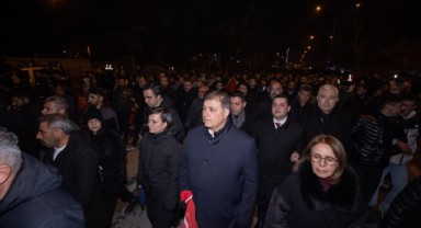 Başkan Tugay’dan felaketin yıl dönümünde halkla beraber sessiz yürüyüş