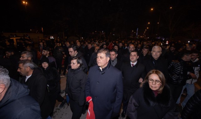 Başkan Tugay’dan felaketin yıl dönümünde halkla beraber sessiz yürüyüş