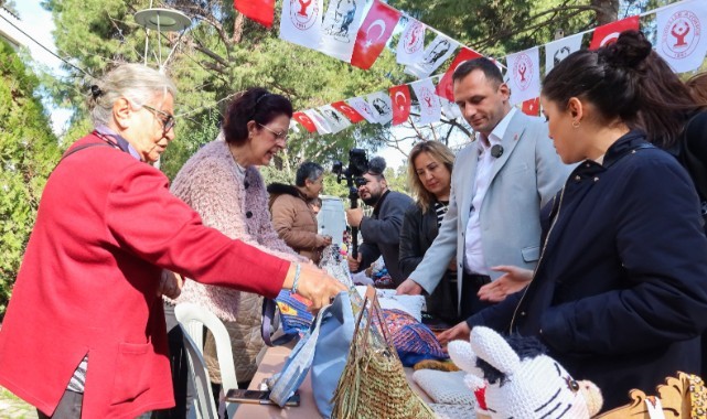 Bornova’da 14 Şubat’a özel “Hediyelik Eşya Günleri” başladı