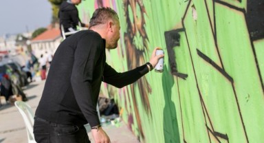 Buca’da grafiti sanatçılarından görsel şölen