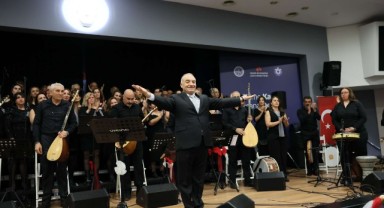 Korolar kulakların pasını sildi
