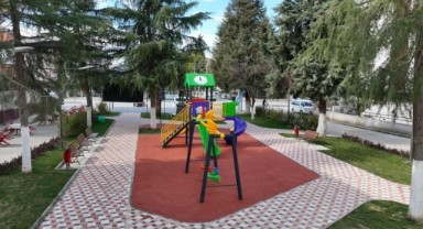 Kurtuluş Parkı yenilenen yüzüyle Beydağ’a nefes oldu