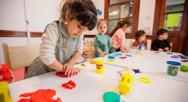 Mutlu Çocuklar Oyun Evleri büyümeye devam ediyor: Ayla Ökmen’e yeni sınıf