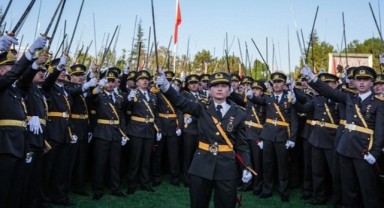 Teğmenlerin İhraç Kararının Gerekçesi Belli Oldu: TSK, Millet Nezdinde Yıprandı
