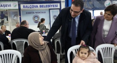 Balçova'da binlerce kişi iftar sofrasında buluştu