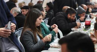 Başkan Denizli, iftar sofrasında Çeşmeliler ile buluştu