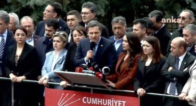 CHP Genel Merkezi'nde 'demokrasi nöbeti' başladı: 'Yol arkadaşlarımızı yedirtmeyiz'