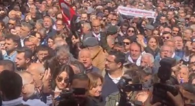CHP İzmir'den İmamoğlu'na destek