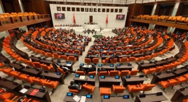 CHP ve DEM vekilleri de arasında: 13 dokunulmazlık dosyası Meclis'te