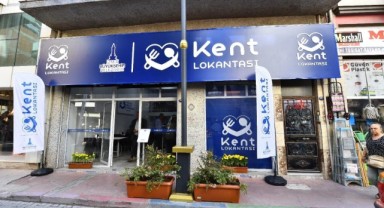 İzmir’de “Askıda Yemek” dayanışması sürüyor