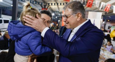 İzmir'in dayanışma ruhu iftar sofralarında büyüyor