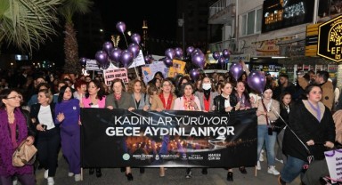 Manisalı kadınlar eşitlik ve özgürlük için yürüdü