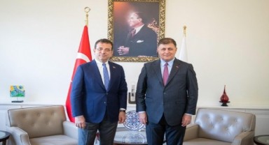 Tugay'dan İmamoğlu'na destek: Coşkuyla karşılayacağız