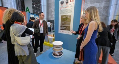 30. Marble İzmir’de gençler çizdi, firmalar üretti, ödüller mutlu etti