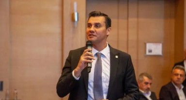 Başkan Zeyrek'ten 'koltuk' açıklaması: Aşağı düşürmek isteyenler var