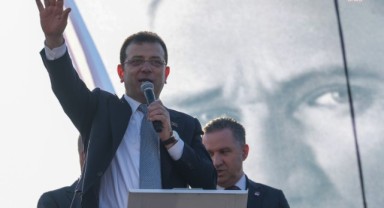 “Her badirede küllerinden doğan bu aziz millet, yeni bir doğum için ayaktadır”