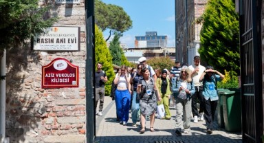 Başkan Mutlu dünya gençleriyle buluştu