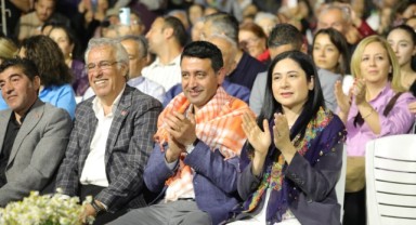 Bayraklı Hıdırellez Festivali’ne görkemli final