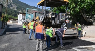 Büyükşehir’den Mahallelerde Asfalt Atağı