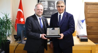Kanada ve İzmir arasında kültürel ilişkiler gelişecek