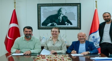 Konak’ta greve nokta koyan imza: En düşük maaş 58 bin TL