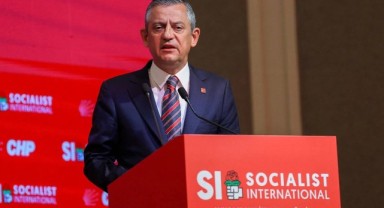 Özgür Özel: Yeni Şafak Mehmet Şimşek'e odunla vurdu