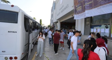Efes Selçuk Belediyesi'nden Sınav Günü Ulaşım Desteği
