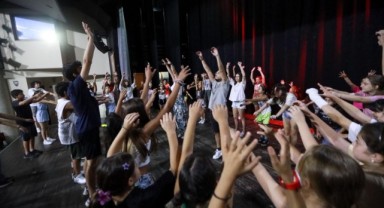 Karşıyaka Belediyesi’nden sanat ve eğlence dolu yaz okulu