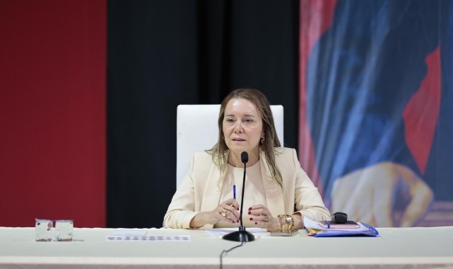 Konak Meclisi'nde Başkan Tugay'a destek açıklaması