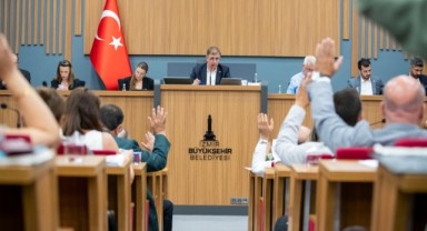 Başkan Tugay: Yangının yaralarını birlikte saracağız