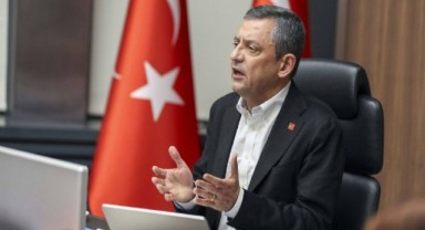 CHP'de sıcak saatler: Özgür Özel, MYK'yi olağanüstü topladı