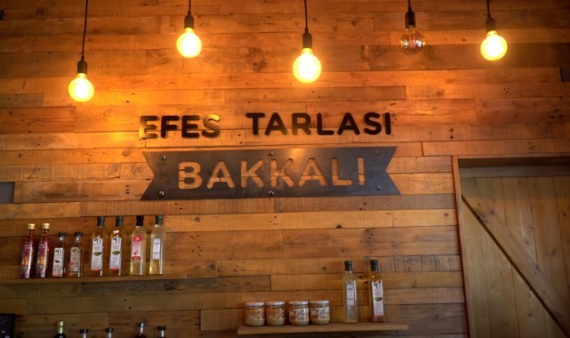 Efes Tarlası Bakkalı Yerli Üretimin Kalbi Olmaya Devam Ediyor