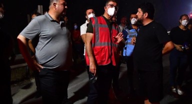 İzmir'in dört bir yanı alevlere teslim