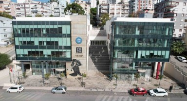 Karabağlar’da Yaz Tatili, Bilim, Sanat ve Eğlenceyle Dolu Dolu Geçiyor