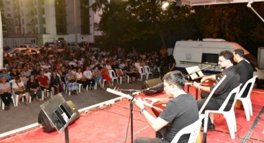 Müzik ve tiyatro yaz boyunca mahallelere taşınıyor