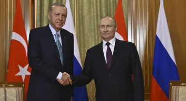 ‘Barış Masası’ Trafiğinde Barışa Bir Yeşil Işık Daha! Cumhurbaşkanı Erdoğan ile Putin Arasındaki Sürpriz Görüşmede Neler Konuşuldu?