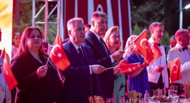 Başkan Tugay 30 Ağustos Zafer Bayramı resepsiyonuna katıldı
