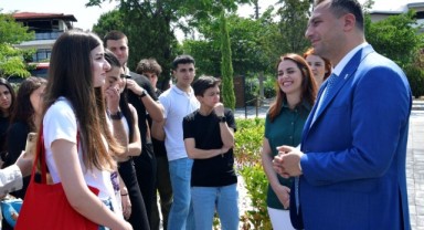 Bornova Belediyesi’nden 2 bin öğrenciye ücretsiz eğitim desteği