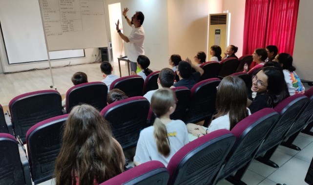 Çiğli Belediyesi Gençlik Tiyatrosu yeni sezon için çalışmalara başladı
