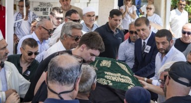 Foça’nın efsane başkanının oğlu son yolculuğuna uğurlandı